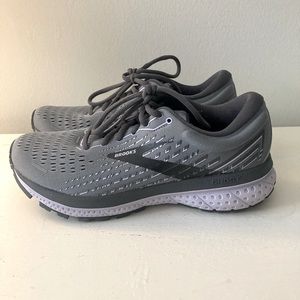 Brooks running sneaker